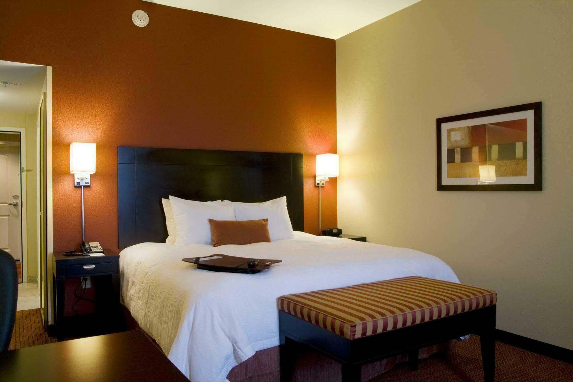Hampton Inn & Suites Phoenix Chandler Fashion Center Δωμάτιο φωτογραφία
